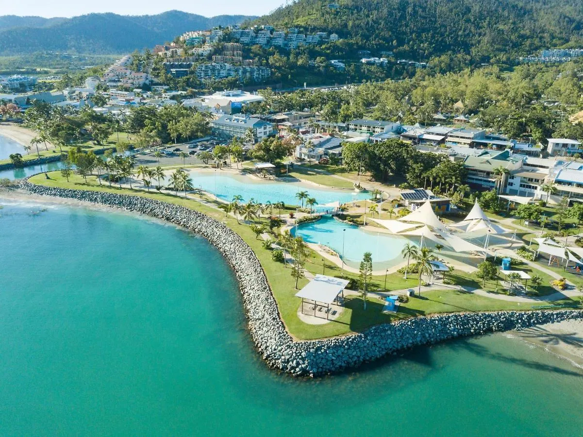 公寓 Airlie Sun & Sand Accommodation #2 埃尔利海滩